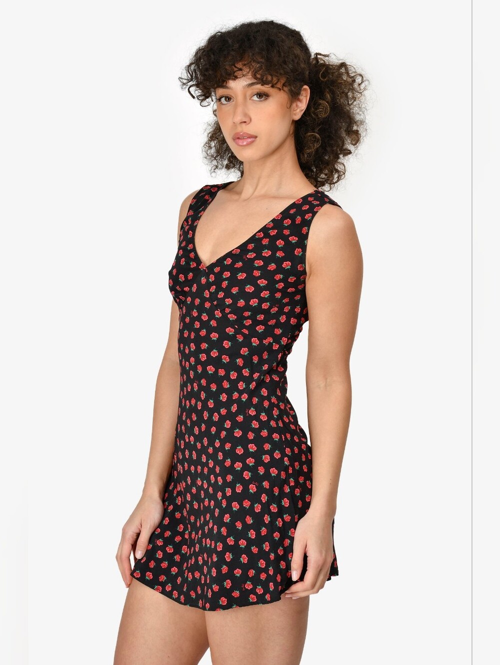 Realisation Par "The Isabelli" dress in the Rosalita floral rose print. Size S